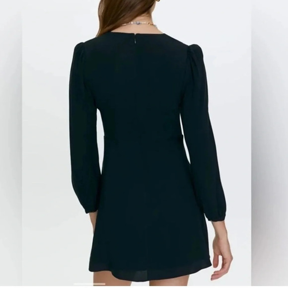 Aritzia Sunday Best Grayson Long Sleeve V Neck Mini Dress in Noir - NEW - Size 8 - Picture 2 of 9